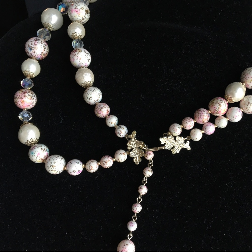 1950's Ceramic "Pearl" & faceted AB Crystal beaded necklace
